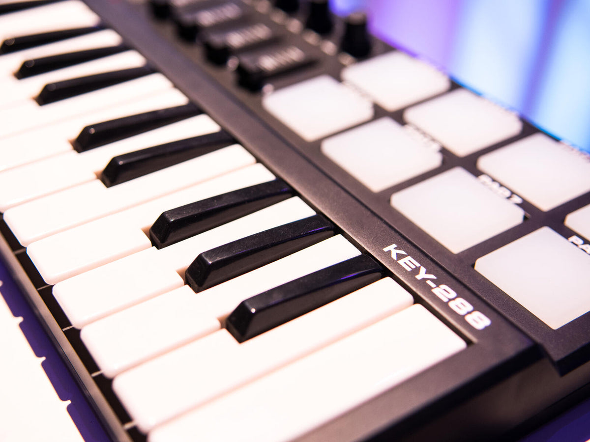 Omnitronic KEY-288 MIDI-Controller – Ansicht 6