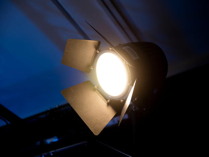 Eurolite LED Theatre COB 200 WW – Ansicht 7
