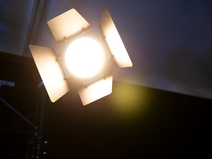 Eurolite LED Theatre COB 200 WW/CW – Ansicht 8