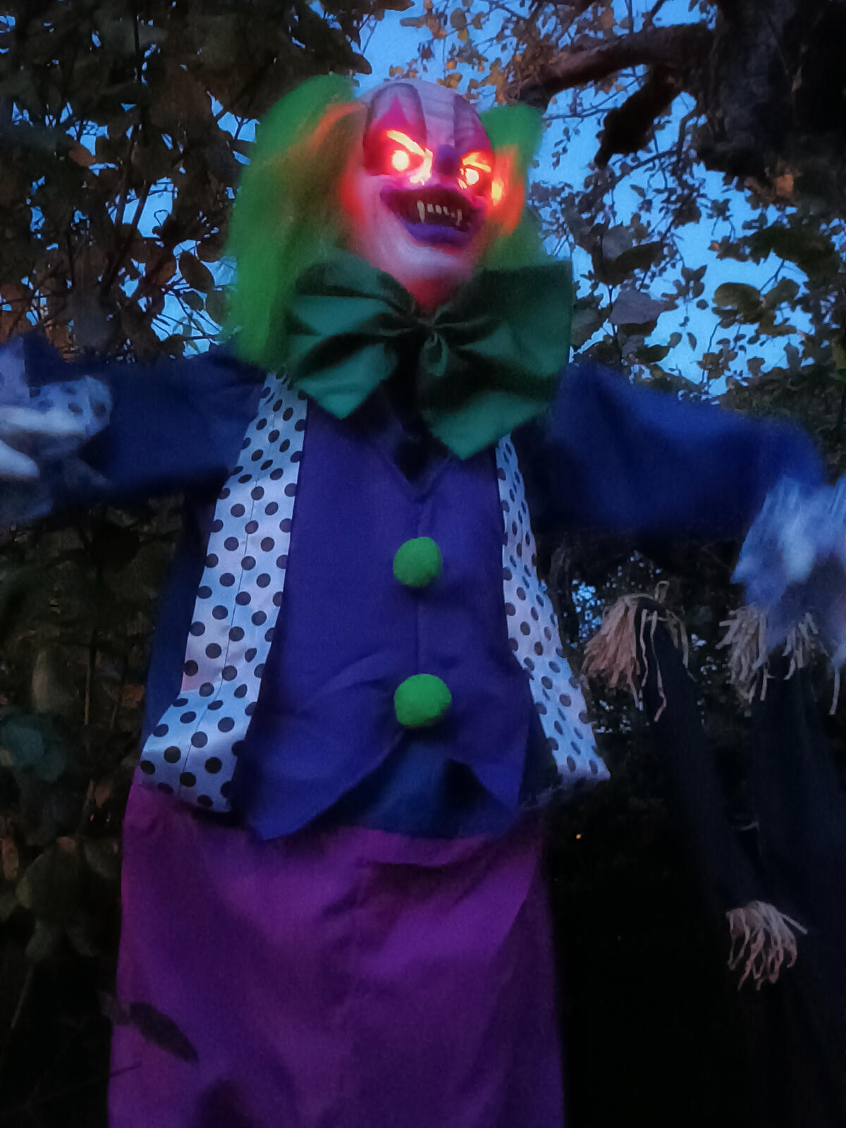 Europalms Halloween Figur Clown Charly, animiert, 164cm – Ansicht 5